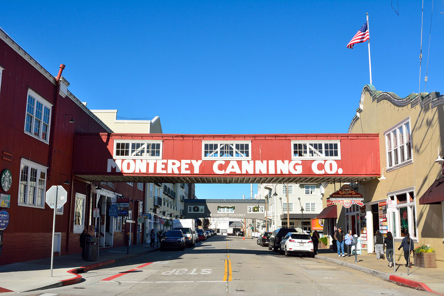 Street view in the Cannery Row district of Monterey